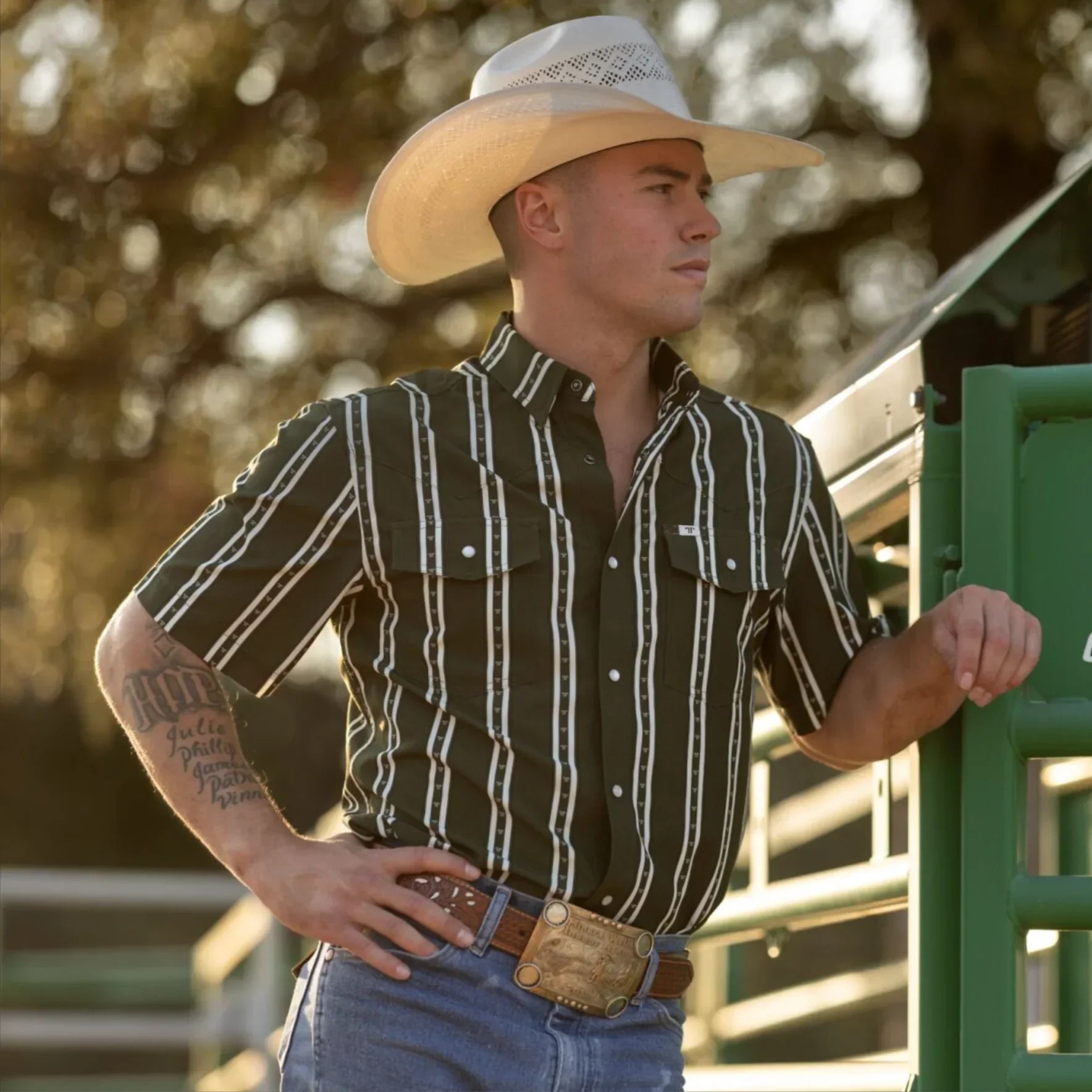 Men's Ferrell Short Sleeve "The Tucker" In Green Snap Shirt FPS1026008