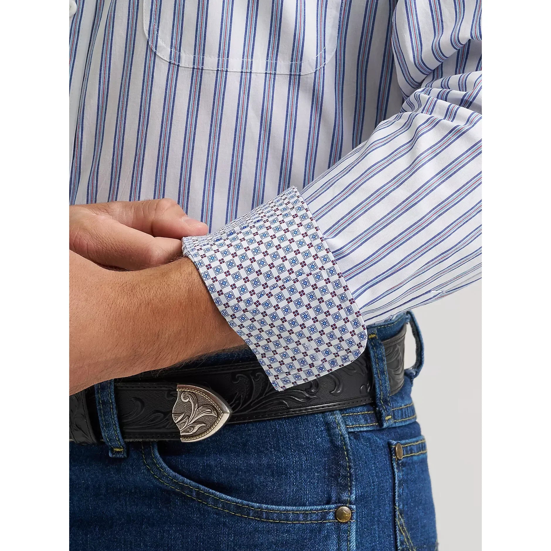 Men's Wrangler George Strait Long Sleeve Button Down One Pocket Shirt 112379063