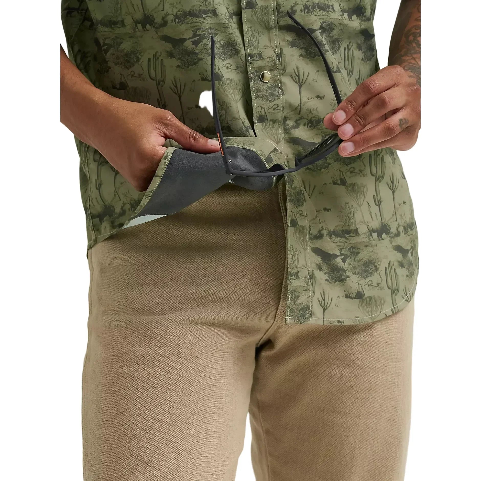 Men's Wrangler Olivine Printed Performance Shirt 112375130