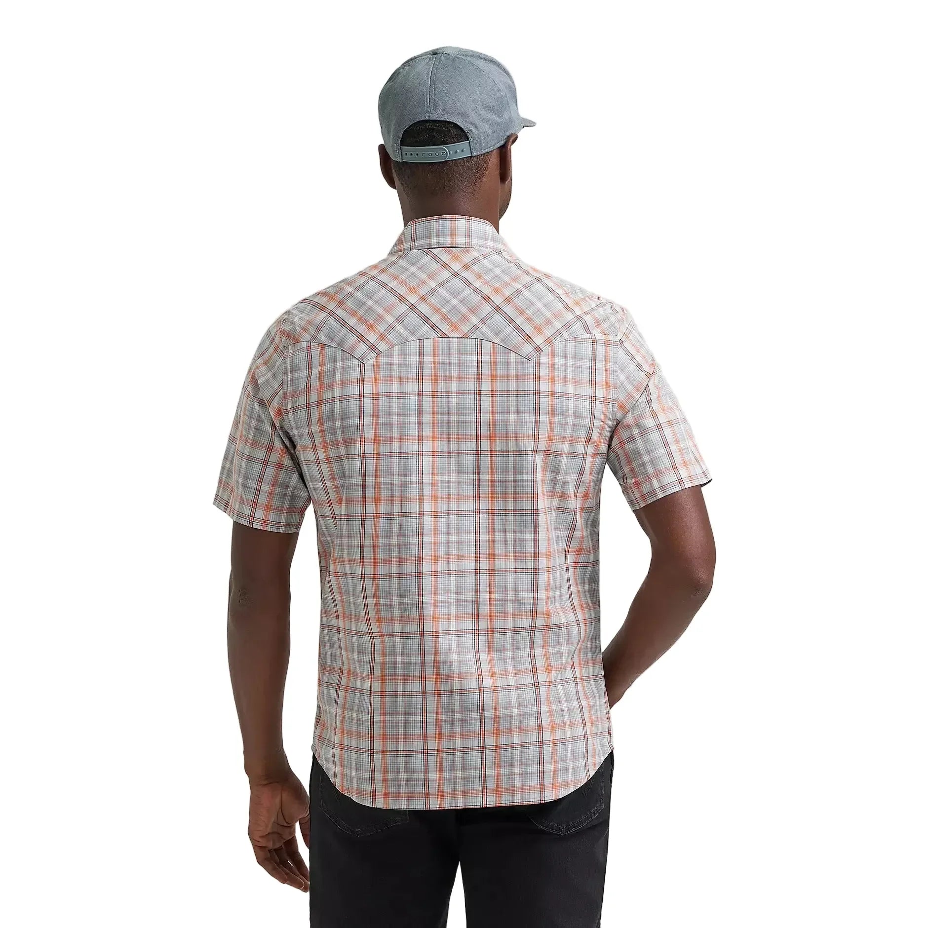 Men's Wrangler Retro® Short Sleeve Sawtooth Pocket Western Snap Shirt 112378935