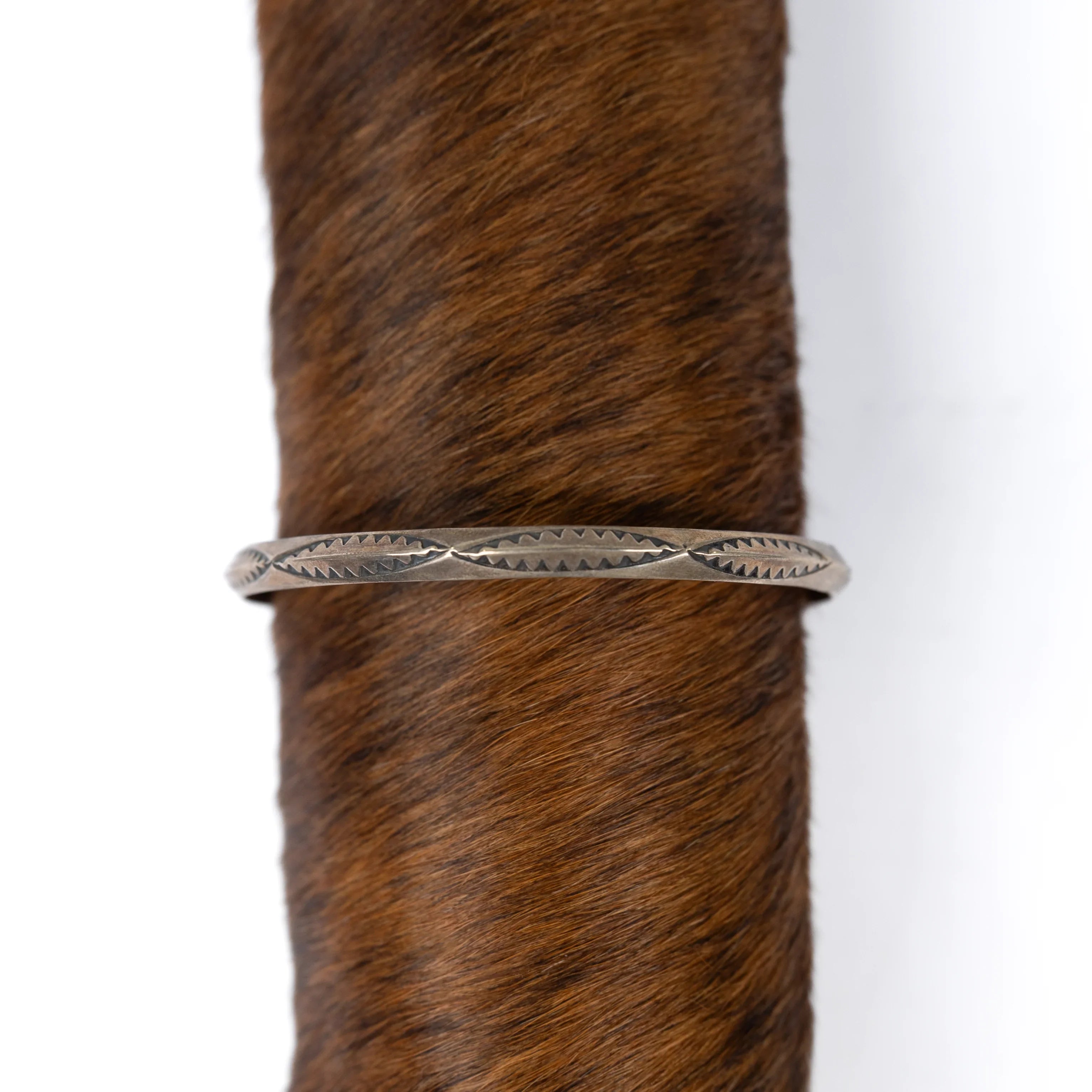 Women's Alzuni Medium Stamped Bracelet