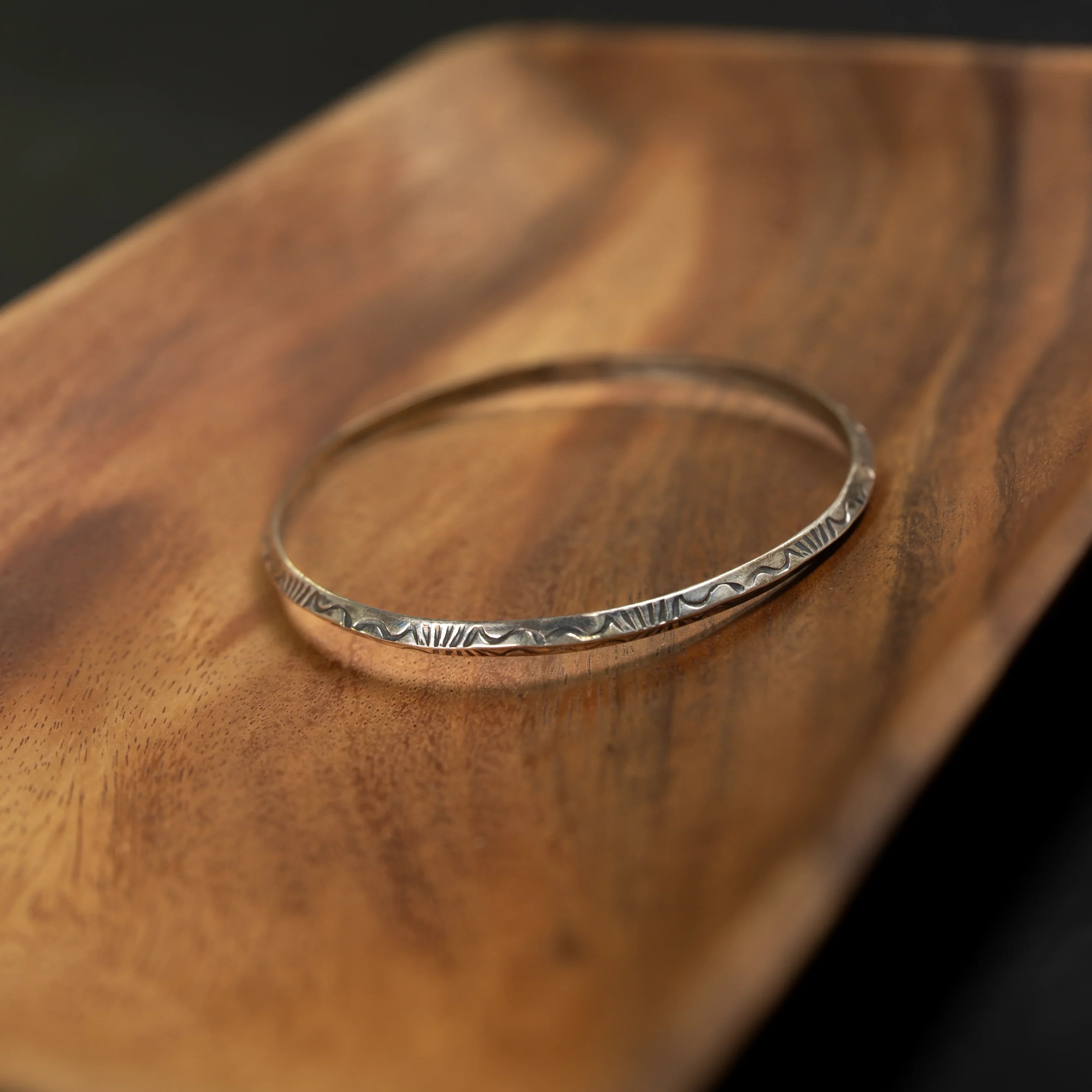 Women's Alzuni Thin Stamped Silver Bracelet