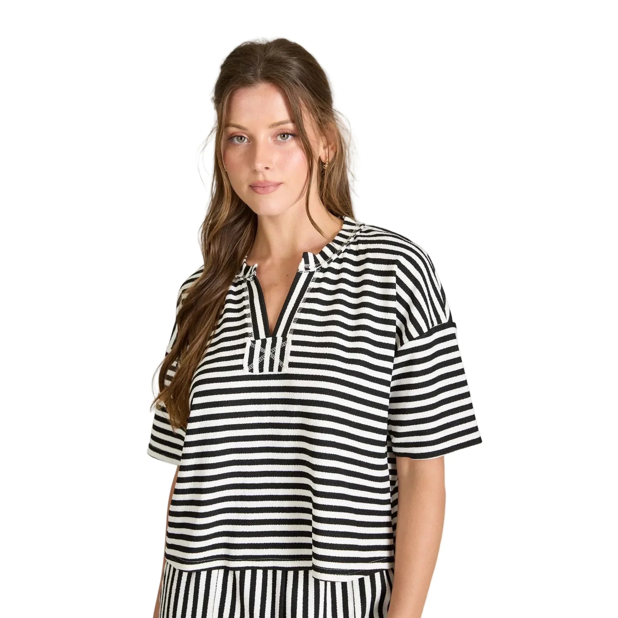 Women's Blu Pepper Black and White Stripe Short Sleeve Shirt B6SX1045-T