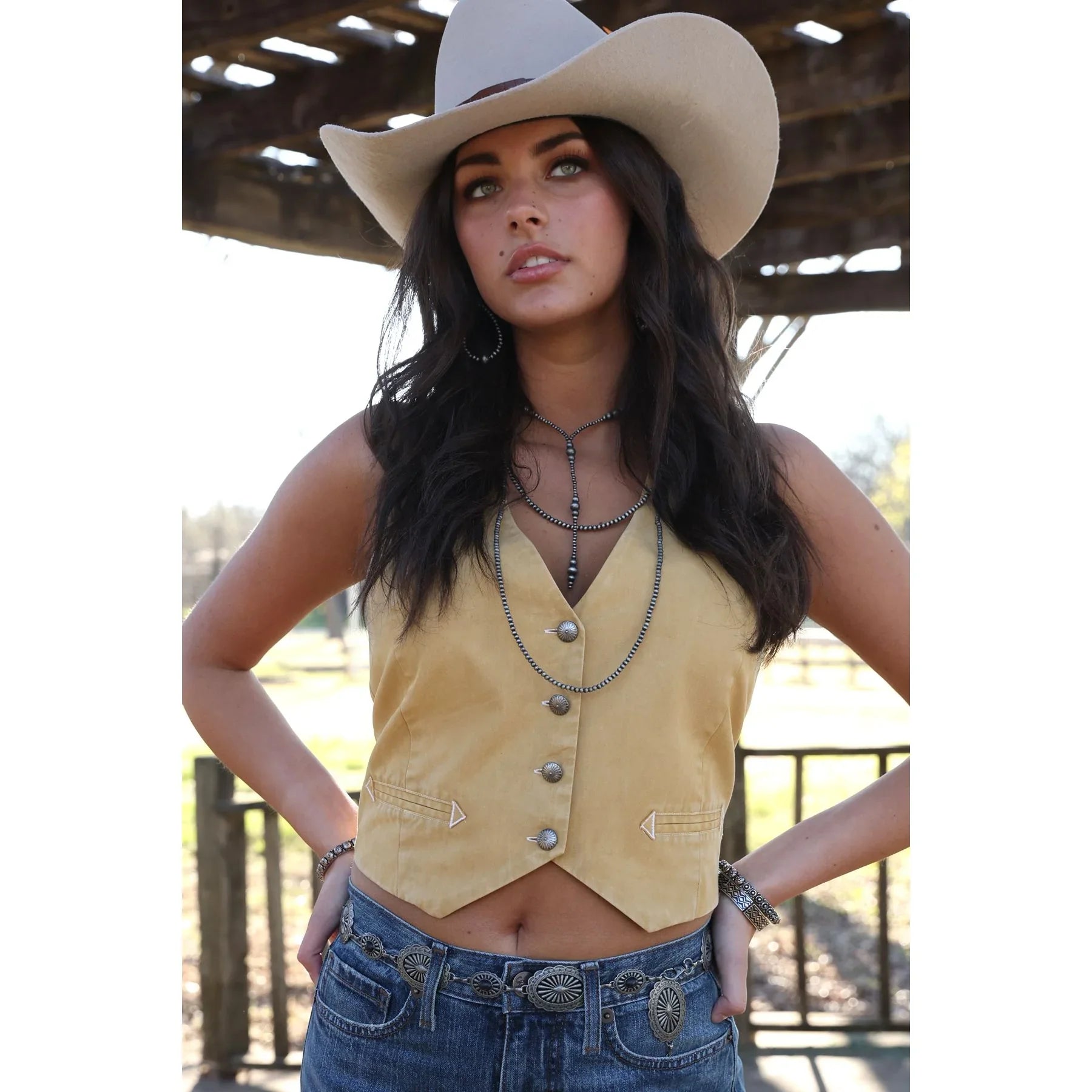 Women's Cinch Gold Sleeveless Vest CTV7532001