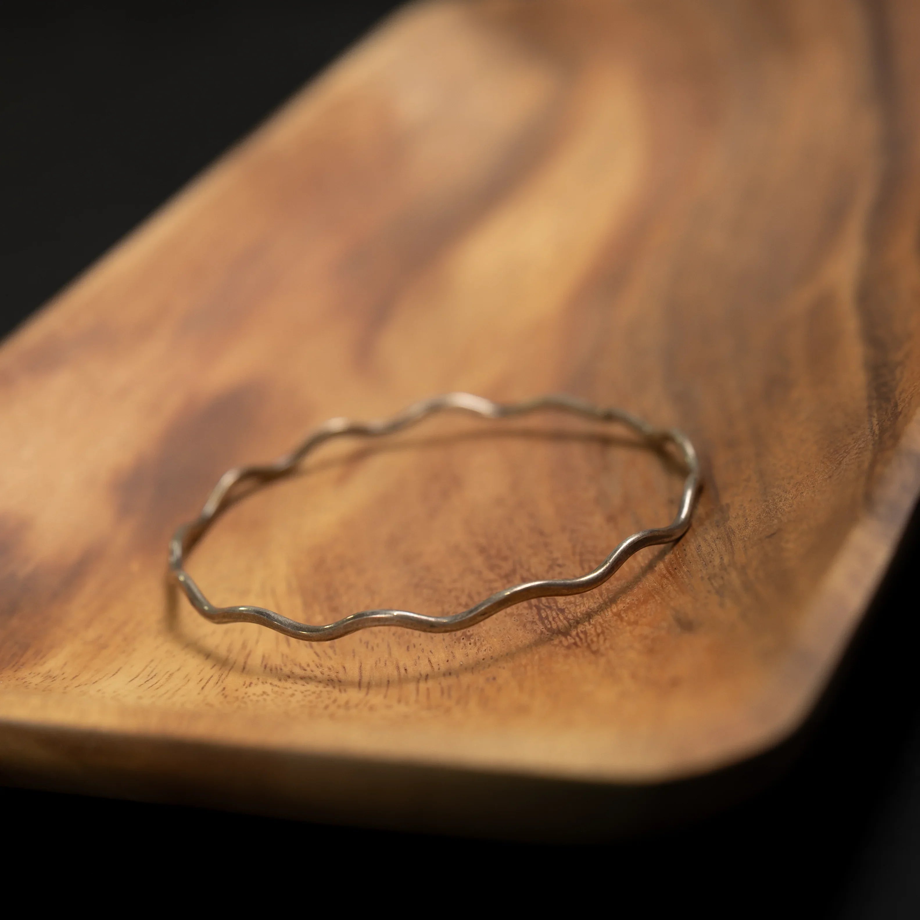 Women's Elaine Tahe Silver Wavy Design Bracelet