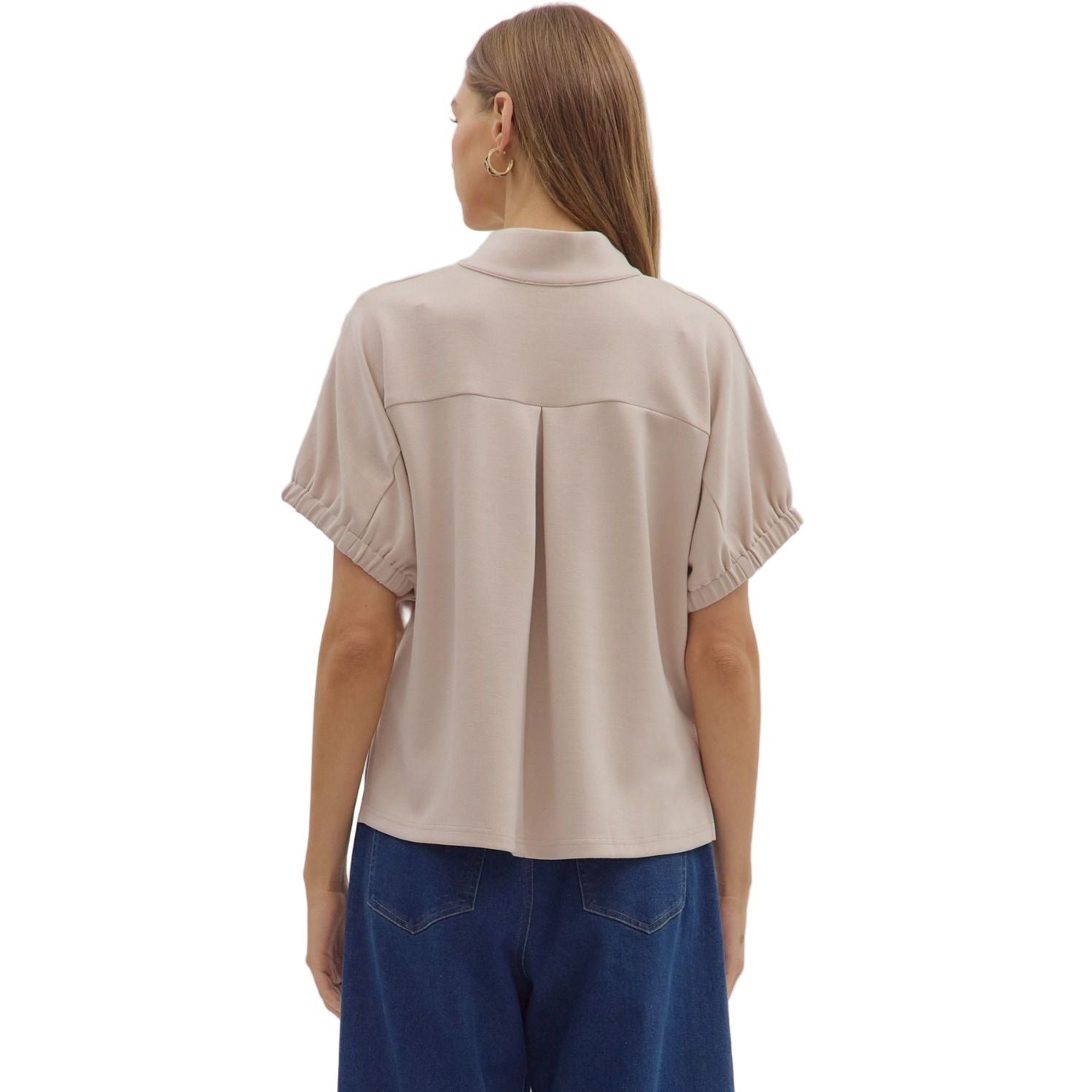 Women's Entro Solid Short Sleeve V-neck Top T28724