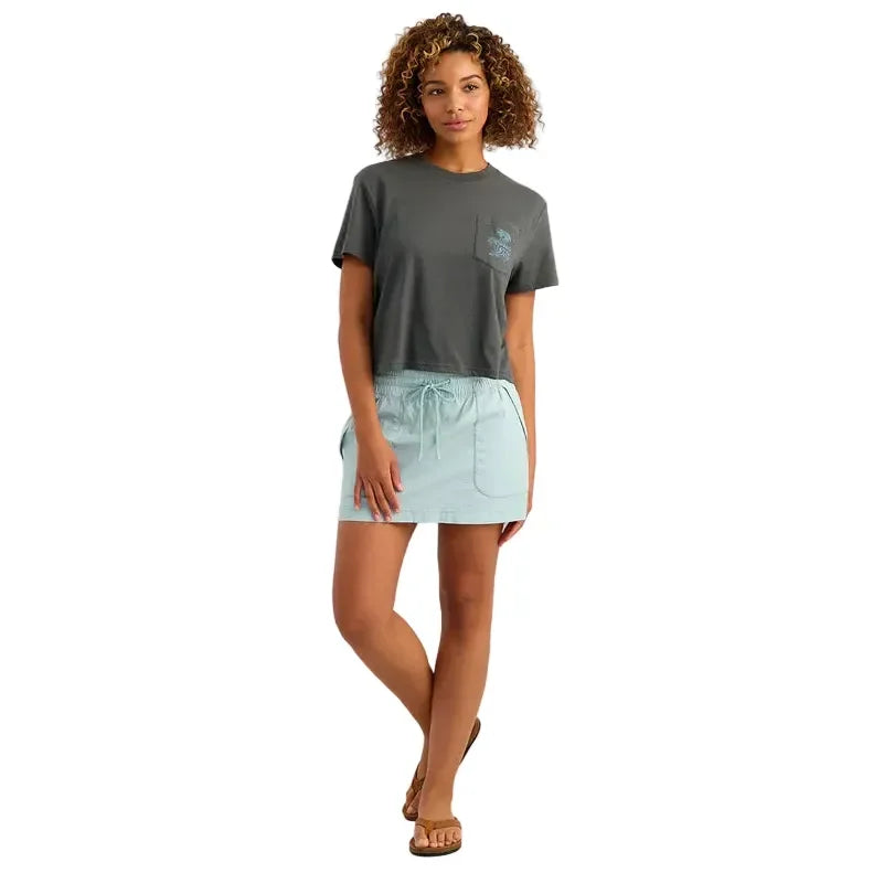 Women's Huk Dark Shadow Seas The Day Pocket T-shirt H6100127-060