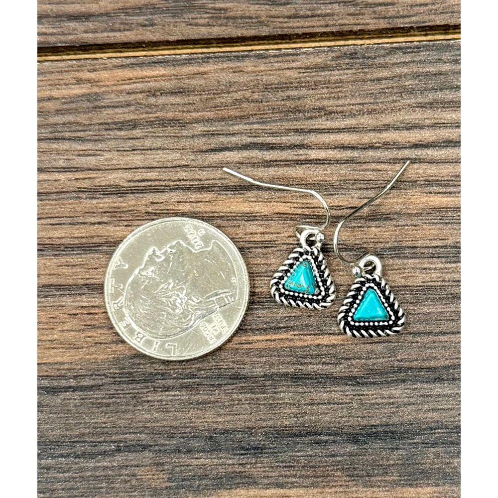 Women's Isac 5mm Triangle Turquoise Earrings 726570
