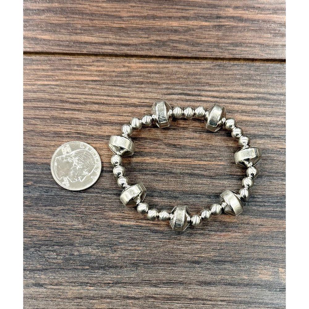 Women's Isac Western Silver-Tone Bead Stretch Bracelet 711677