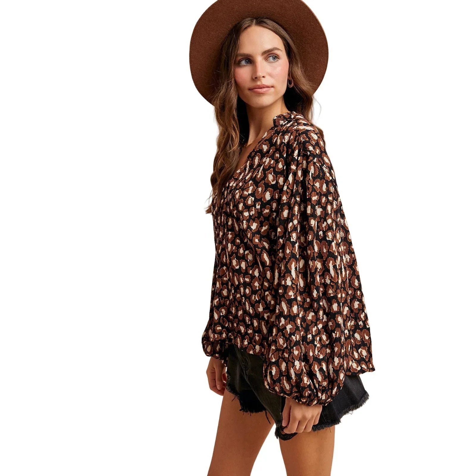 Women's Leopard Plisse Texture Notched Neck Tie Blouse AT3319
