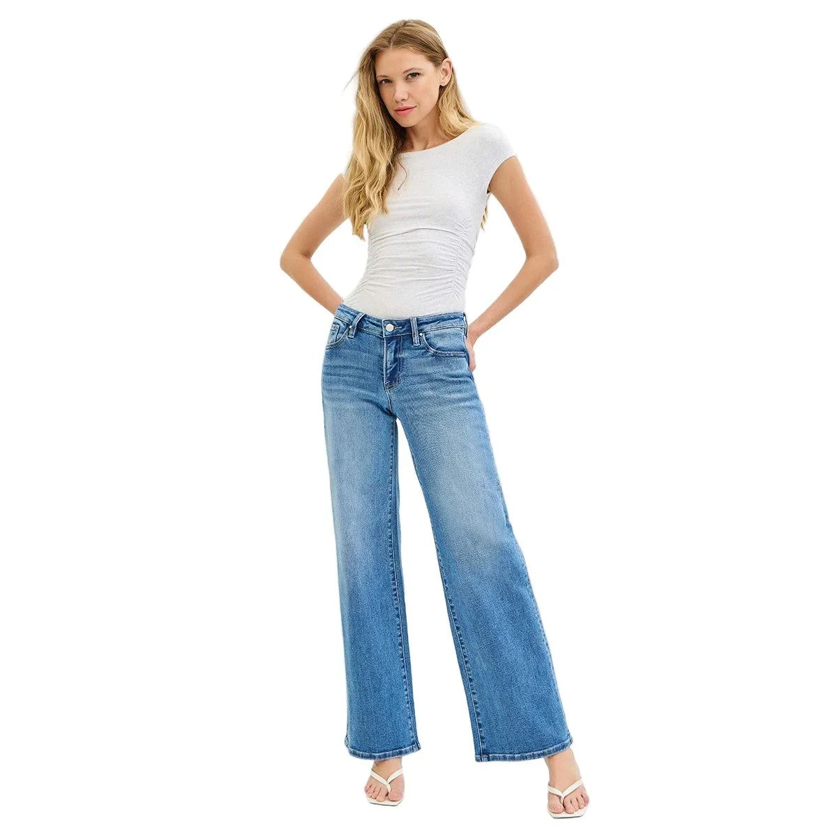 Women's Low Rise Wide Leg Jeans PW21186