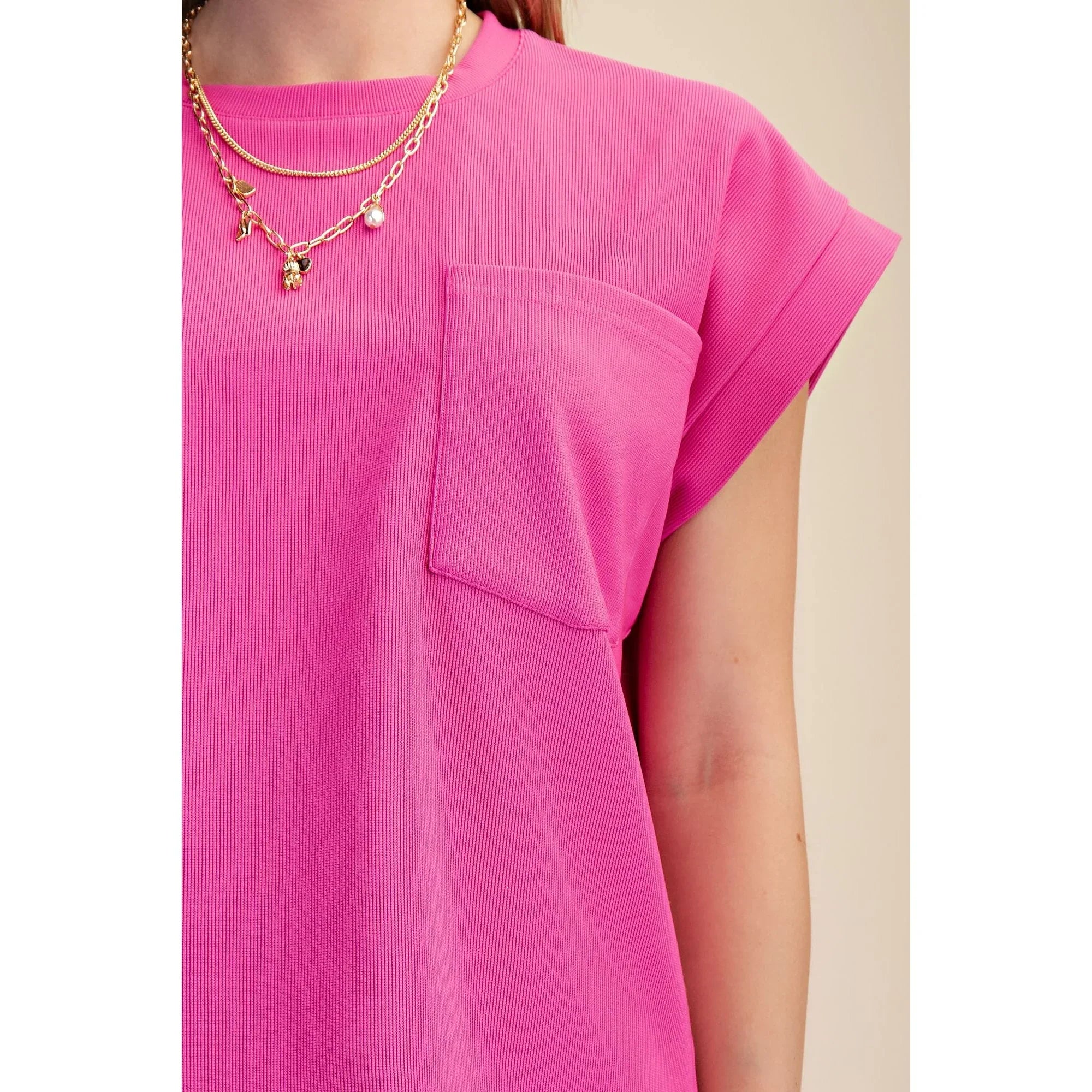 Women's Magenta Everyday Round Neck Short Sleeve Front Pocket Top T8131