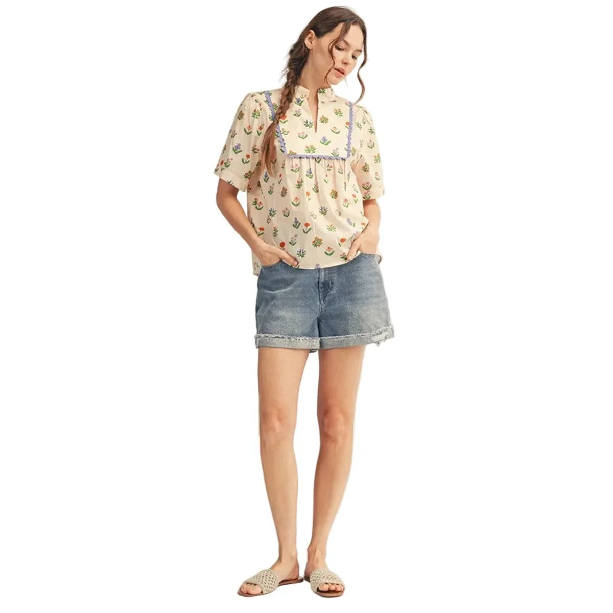 Women's Natural Scallop Trim Detail Floral Top G15386