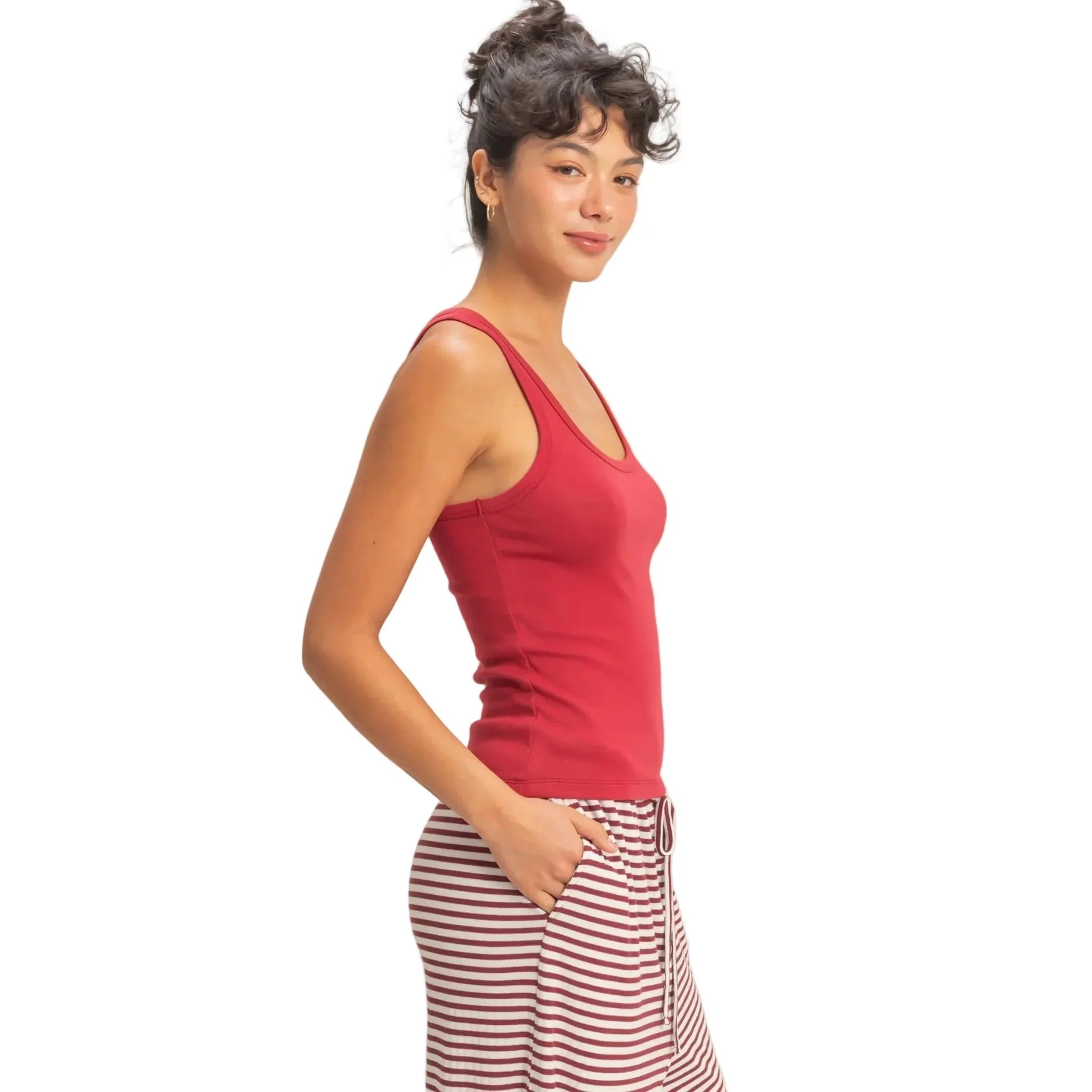 Women's Red Scoop Neck Tank Top DZ26A398-DR