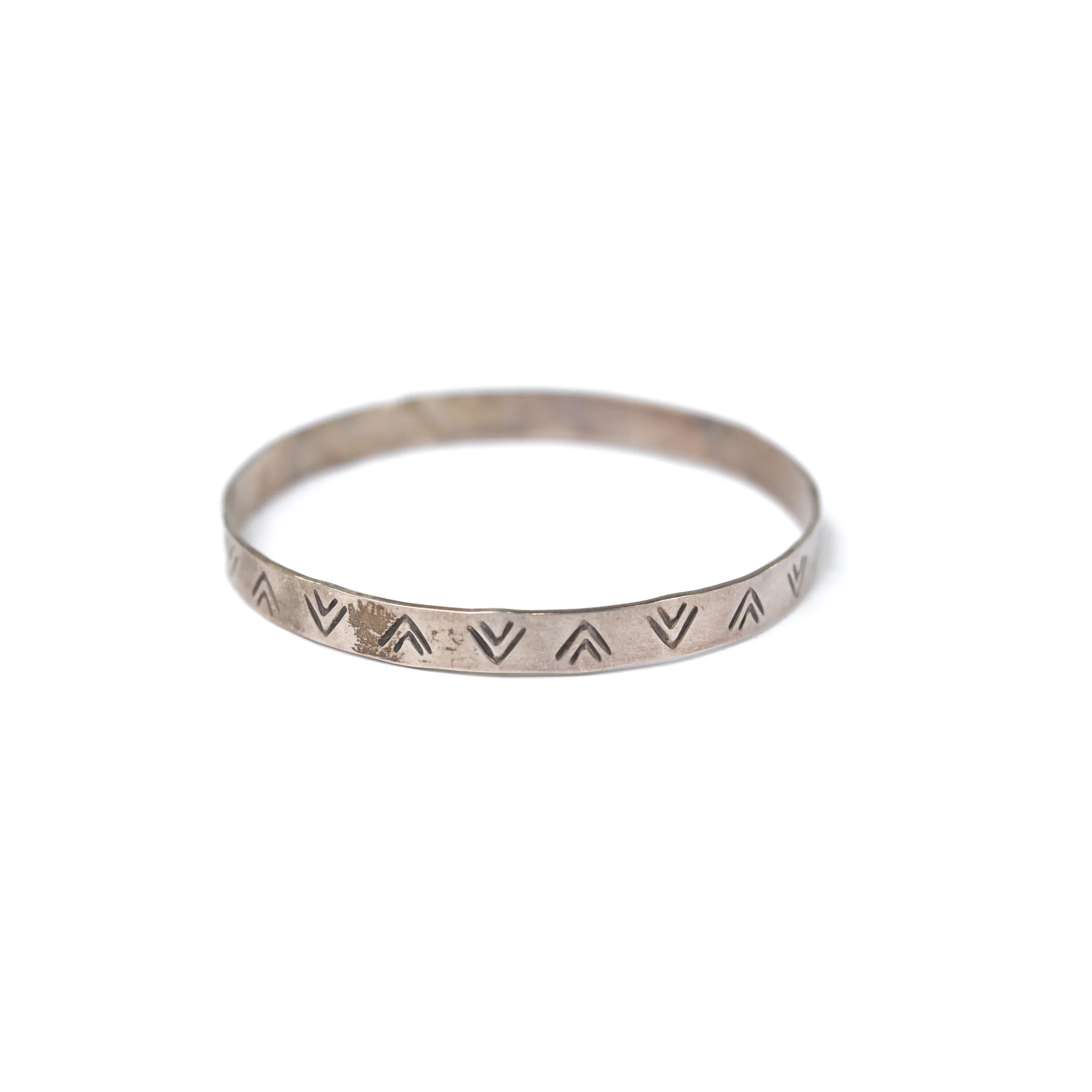 Women's Rhoda Medium Silver Arrow Bangle T437