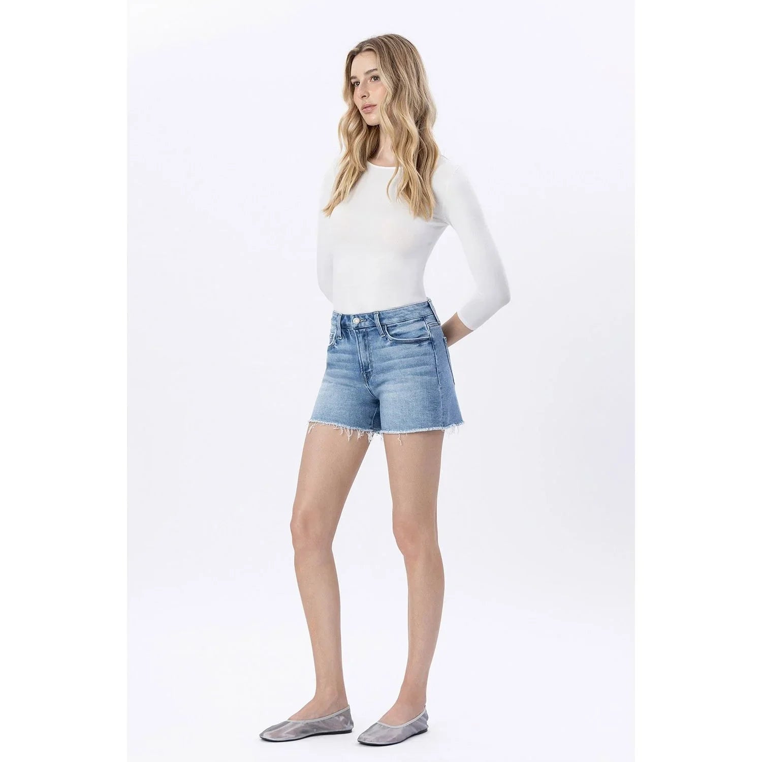 Women's Vervet High Rise Raw Hem Relaxed Denim Shorts T6752