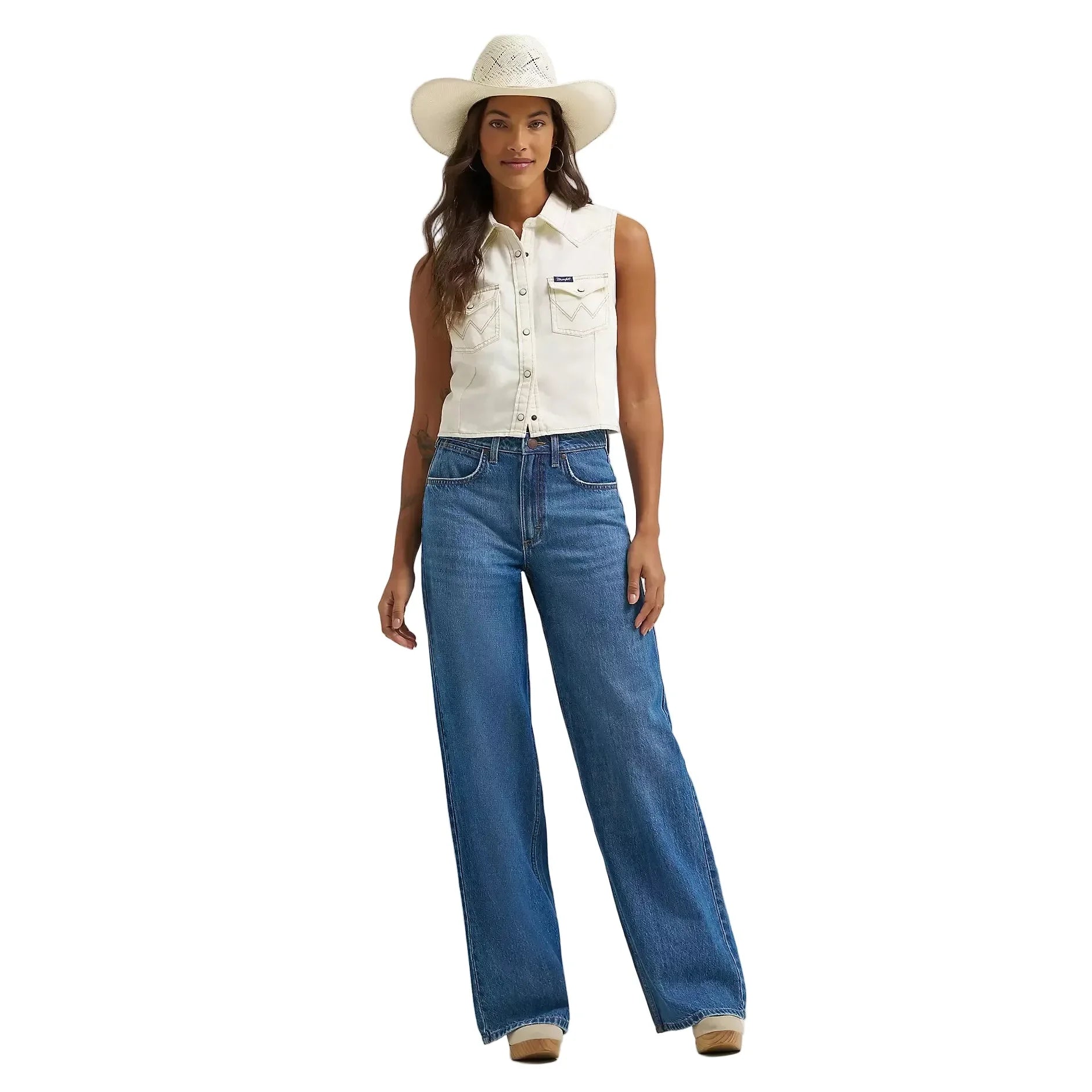 Women's Wrangler Off White Sleeveless Denim Snap Shirt 112379493