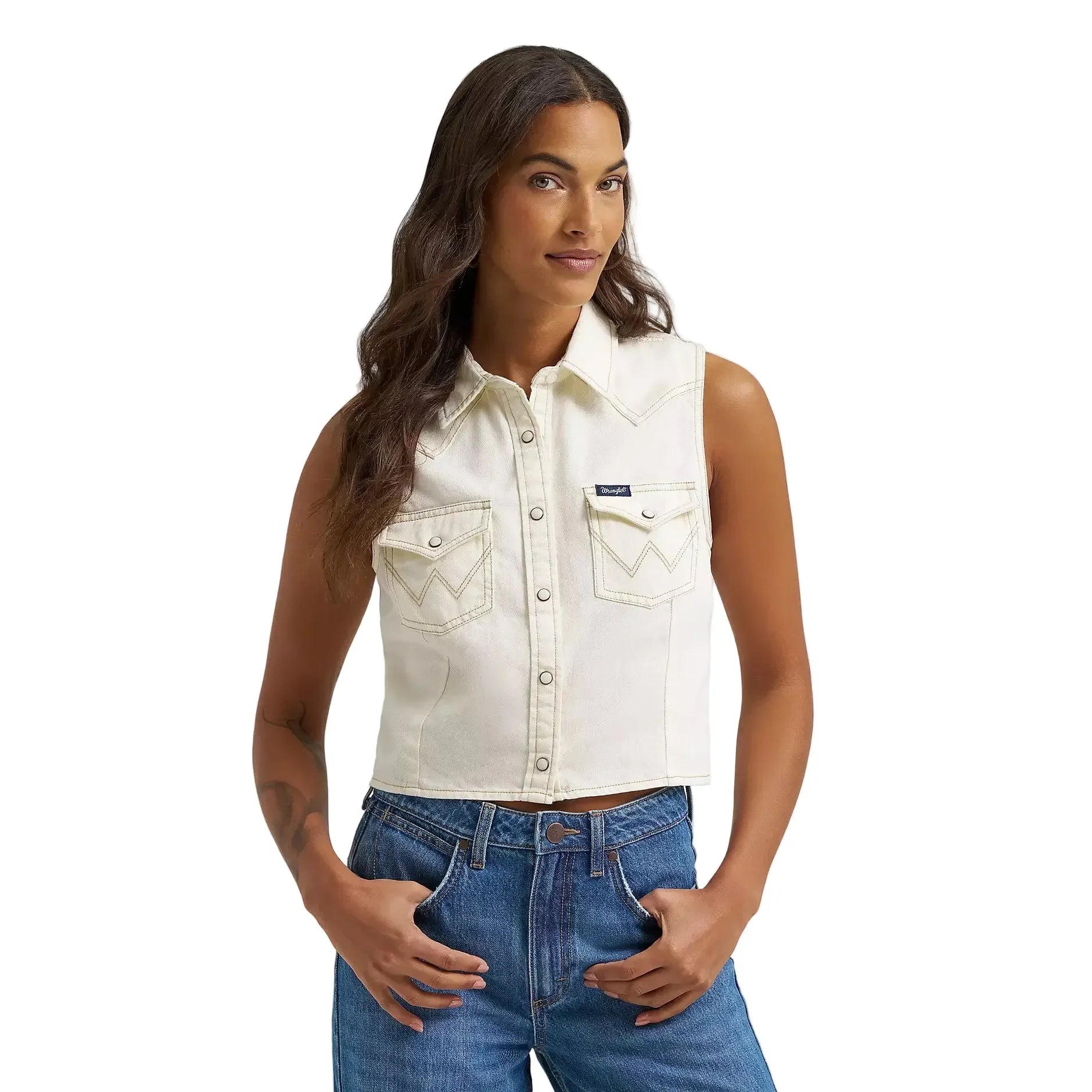 Women's Wrangler Off White Sleeveless Denim Snap Shirt 112379493