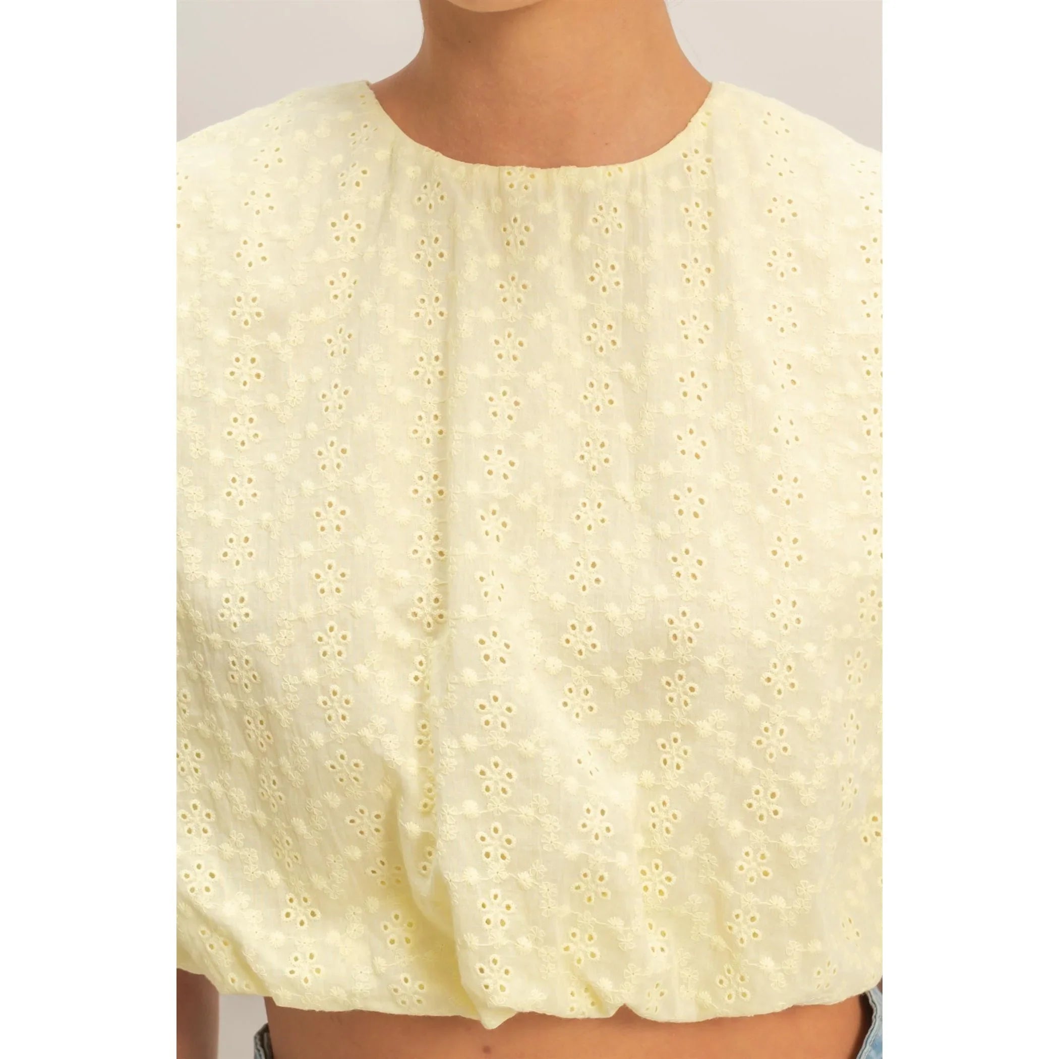 Women's Yellow Bubble Hem Cotton Eyelet Sleeveless Top DZ26C114