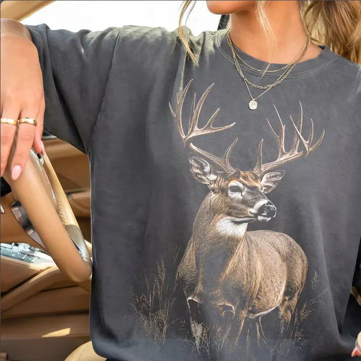 Women's Gray Short Sleeve Vintage Buck Hunting Tee 