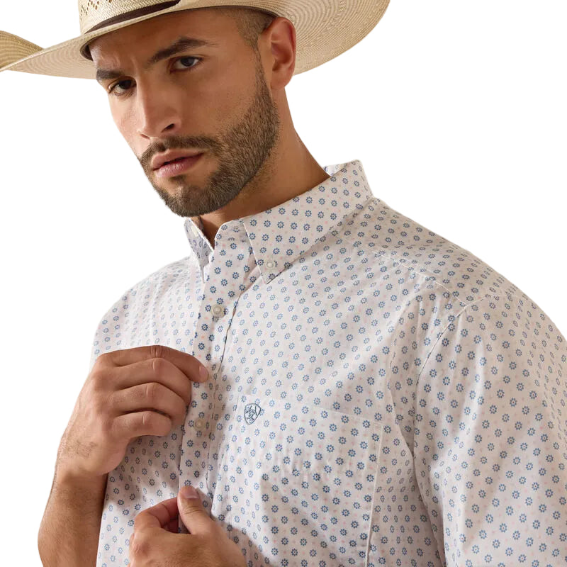 Men's Ariat White Medallion Print Tenzin Classic Fit Shirt 10071733