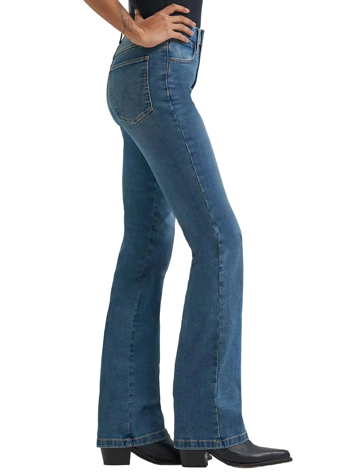 Wrangler Women's Ada Bespoke High Rise Bootcut Jeans 112359279