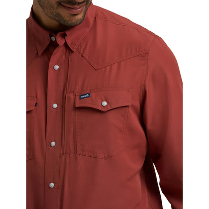 Men's Wrangler Performance Snap Long Sleeve Solid Shirt 112368050