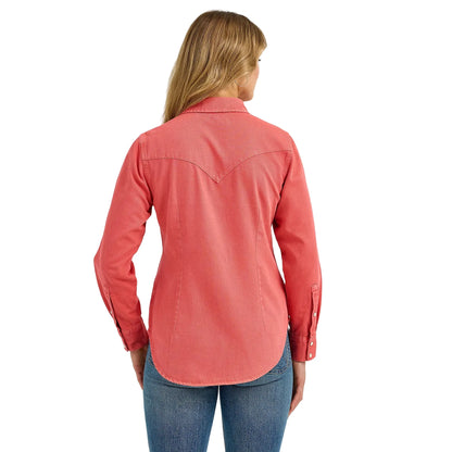 Women's Wrangler Colorwash Slim Western Snap Shirt 112368182