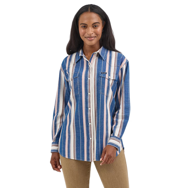 Women's Wrangler Retro Boyfriend Western Snap Shirt 112368458