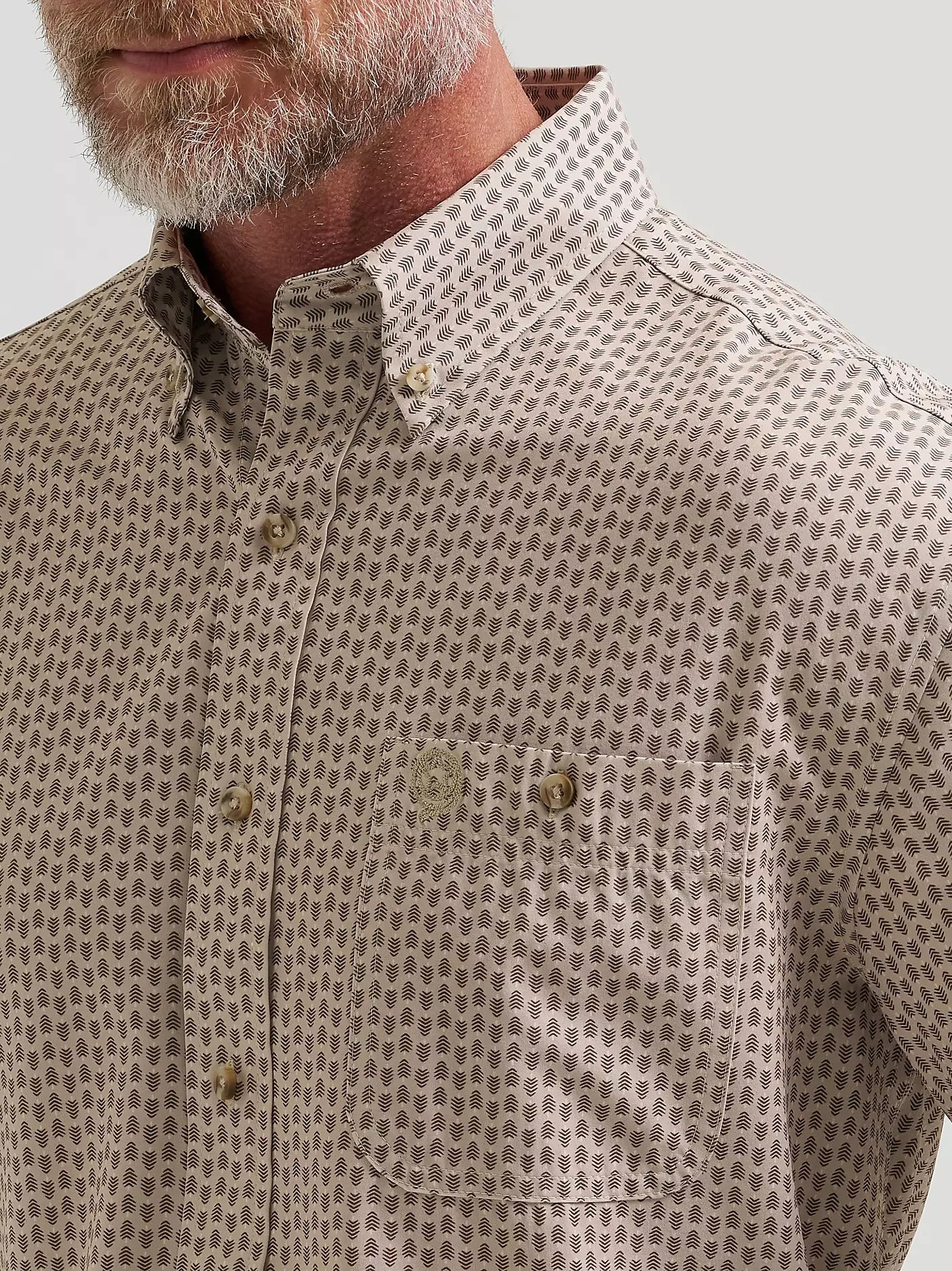 Wrangler WRG George Strait Performance Button-down Down Shirt Brown Arrows Size S