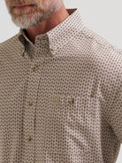 Men's Wrangler Brown Arrow George Strait Performance Button Down Shirt 112381976