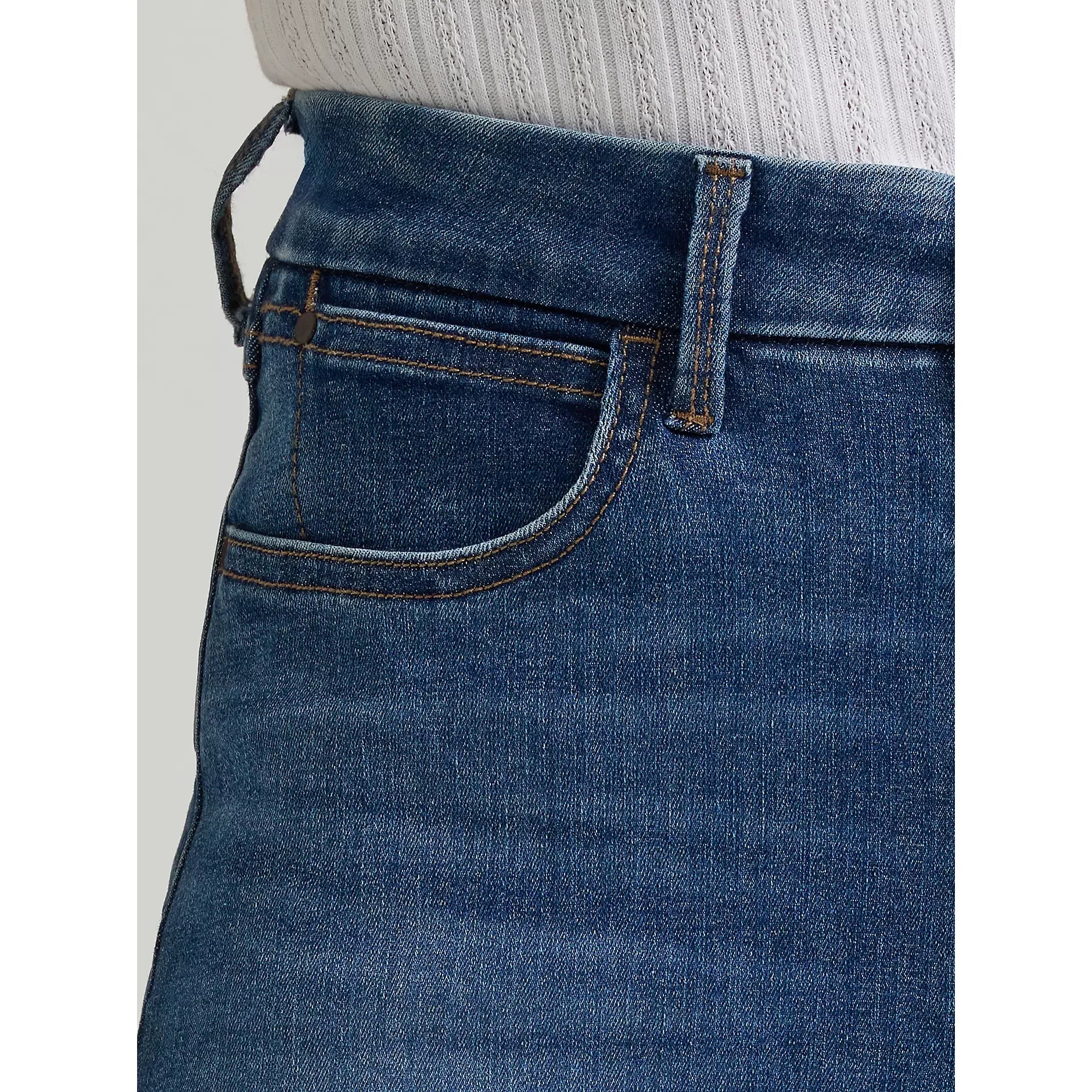 Women's Wrangler BESPOKE Wide Leg Crop Jean 112382335