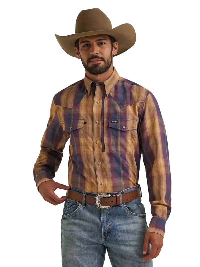 Wrangler Men's  Ombre All Terrain Gear Performance Plaid Shirt 112382473