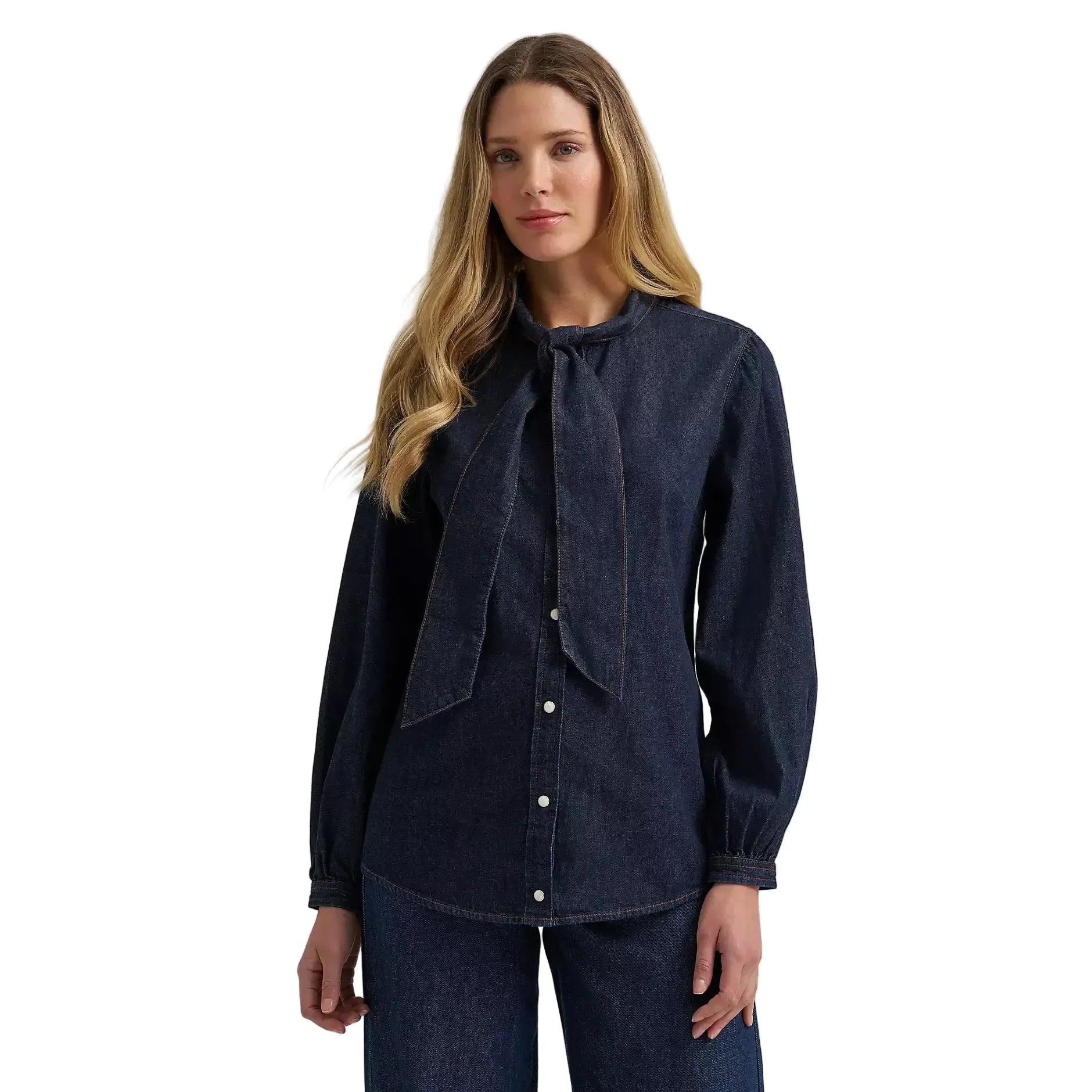 Women's Wrangler Denim Bow Snap Shirt 112382509