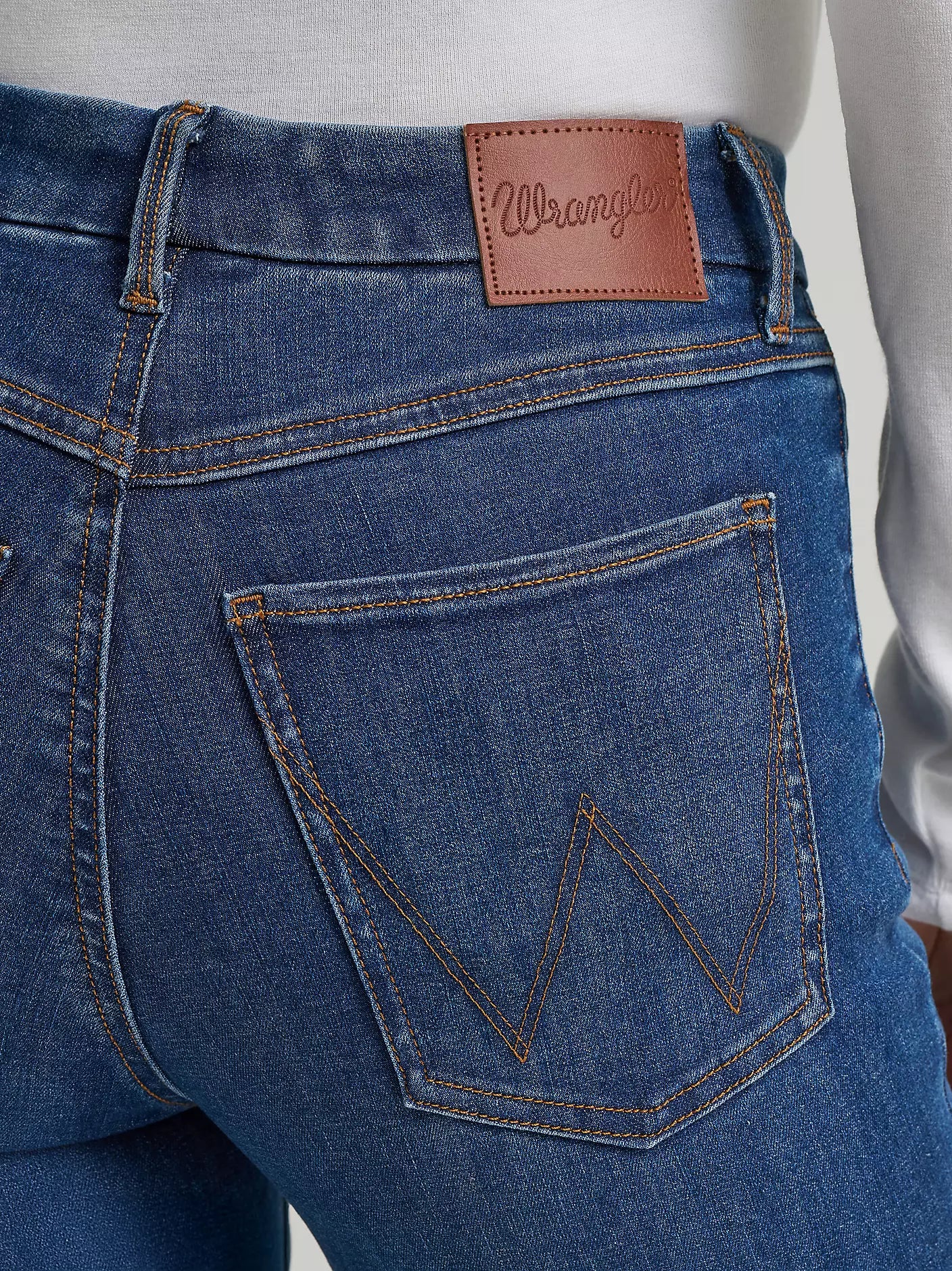 Women's Wrangler Reina Bespoke High Rise Trouser Jeans 112382765