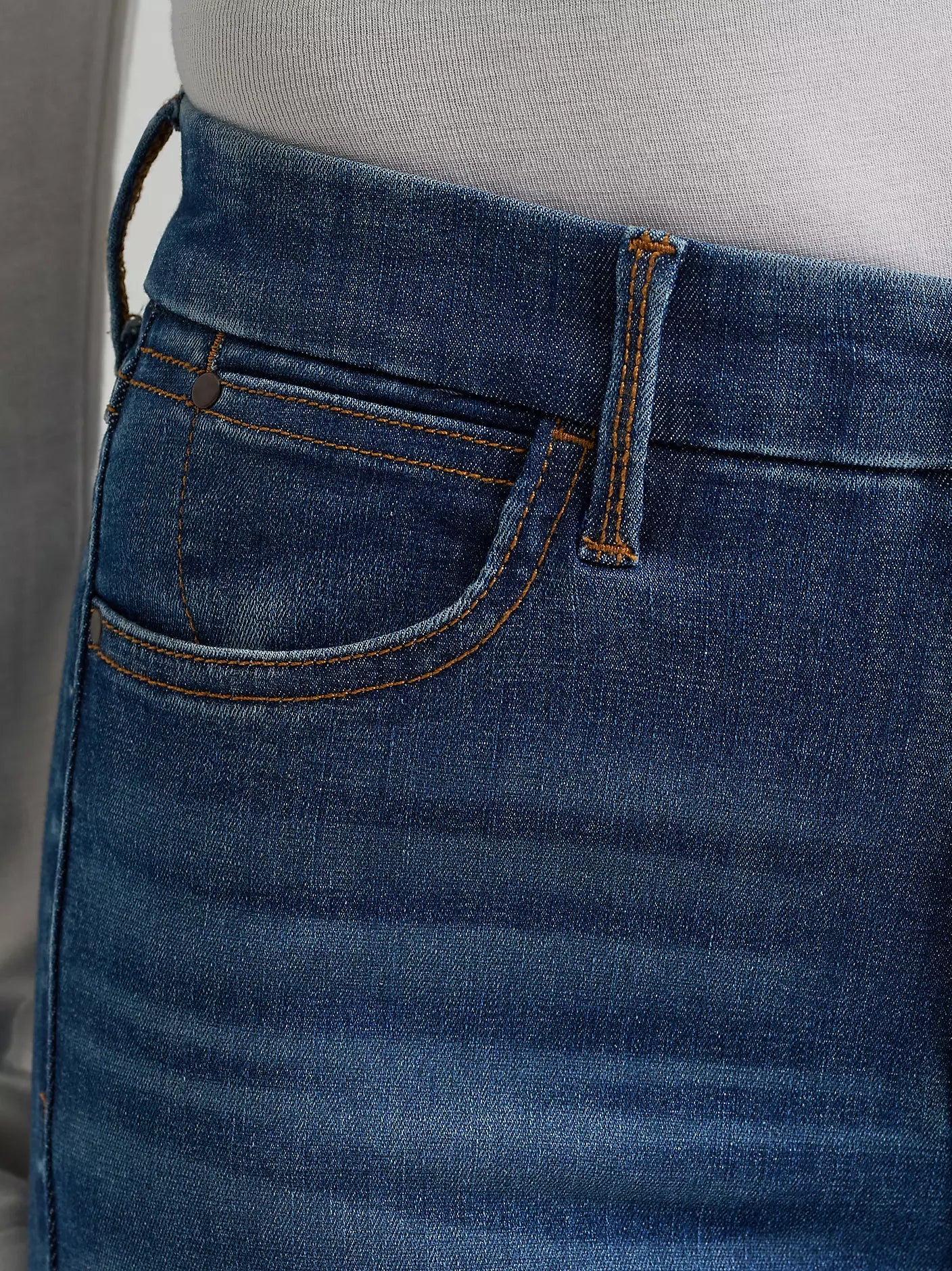Women's Wrangler Reina Bespoke High Rise Trouser Jeans 112382765