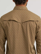 Wrangler Men's Kangaroo All Terrain Gear Technical Shirt 112384244