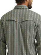 Wrangler Men's Dark Forest All Terrain Gear Technical Shirt 112384279