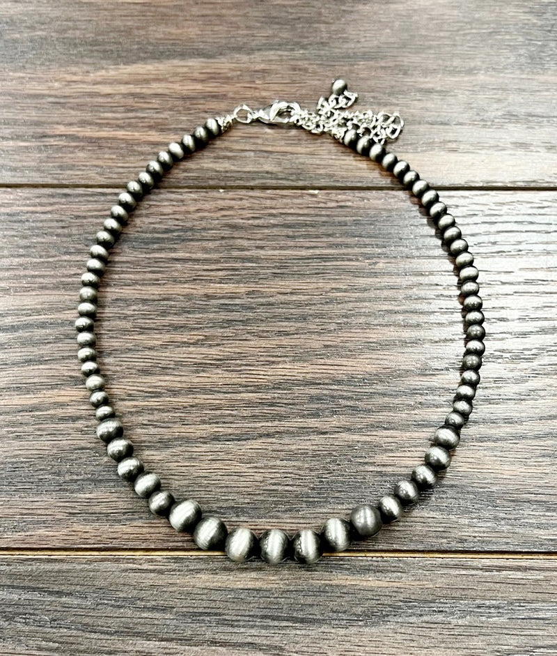 Women's Isac 16" Graduated Western Bead Necklace
