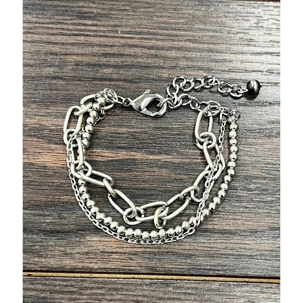 Women's Isac Silver Western Bead Strand Adjustable Bracelet 711591