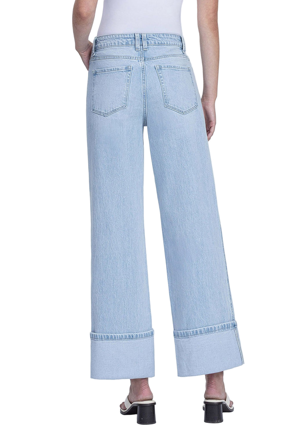 Women's Vervet Super High Rise Light Wash Cuffed Baggy Wide Jeans T6515