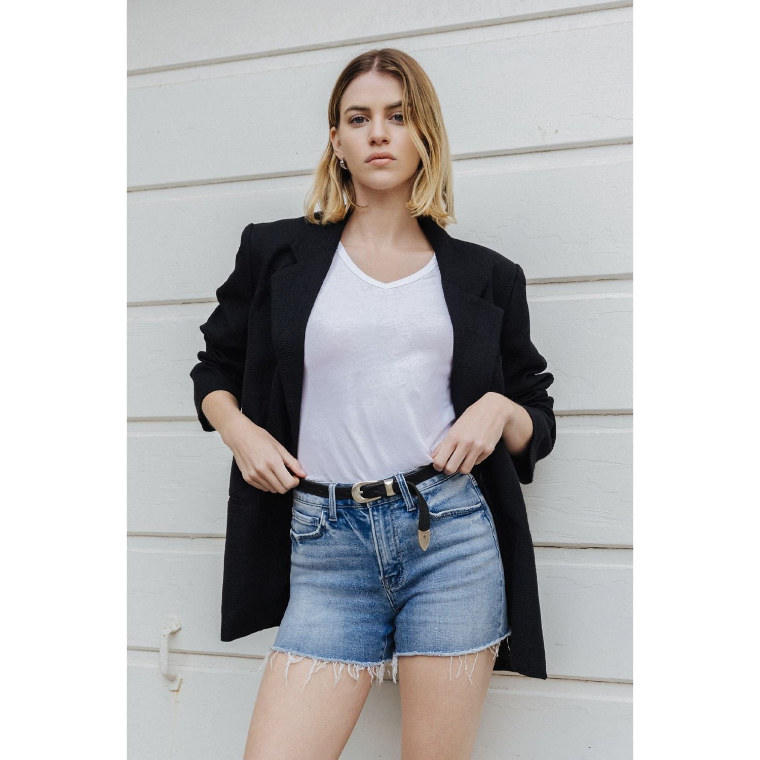 Women's Vervet High Rise Raw Hem Relaxed Denim Shorts T6752