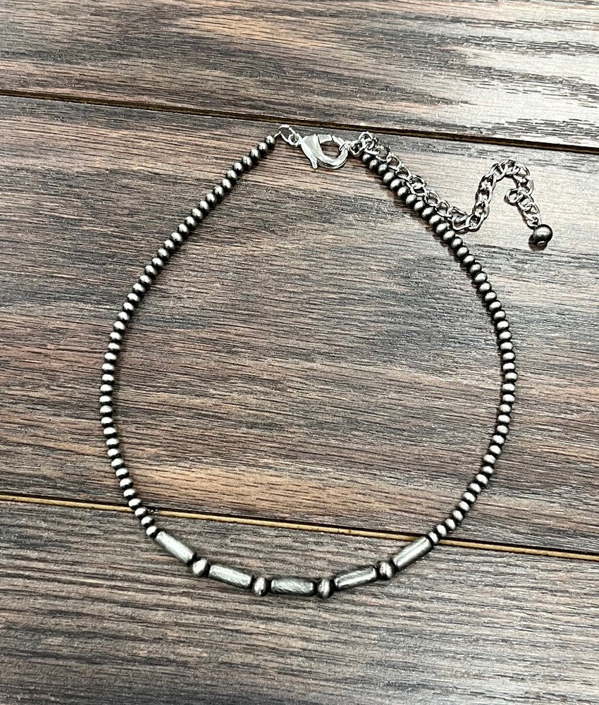 Women's Isac 15" Cylindrical Western Bead Necklace 