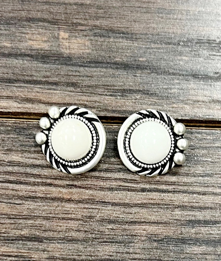 Women's Isac 12mm White Turquoise Stud Earrings 