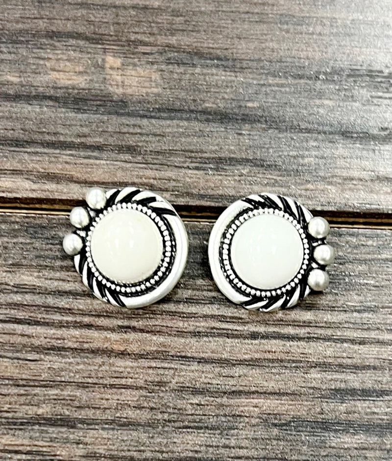Women's Isac 12mm White Turquoise Stud Earrings 