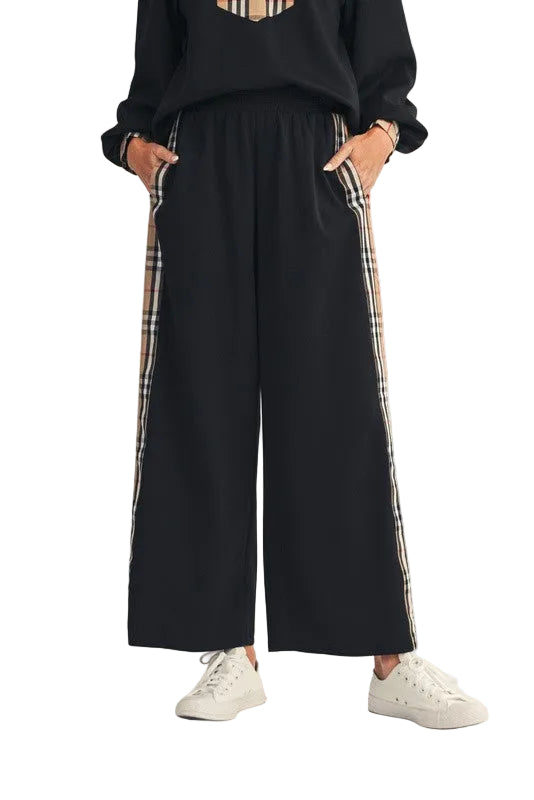 Women's Side Plaid Accent Wide Leg Sweatpants B12965