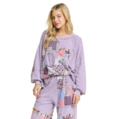 Women's Mineral Washed Patch Daisy Long sleeve Sweatshirt HT6706