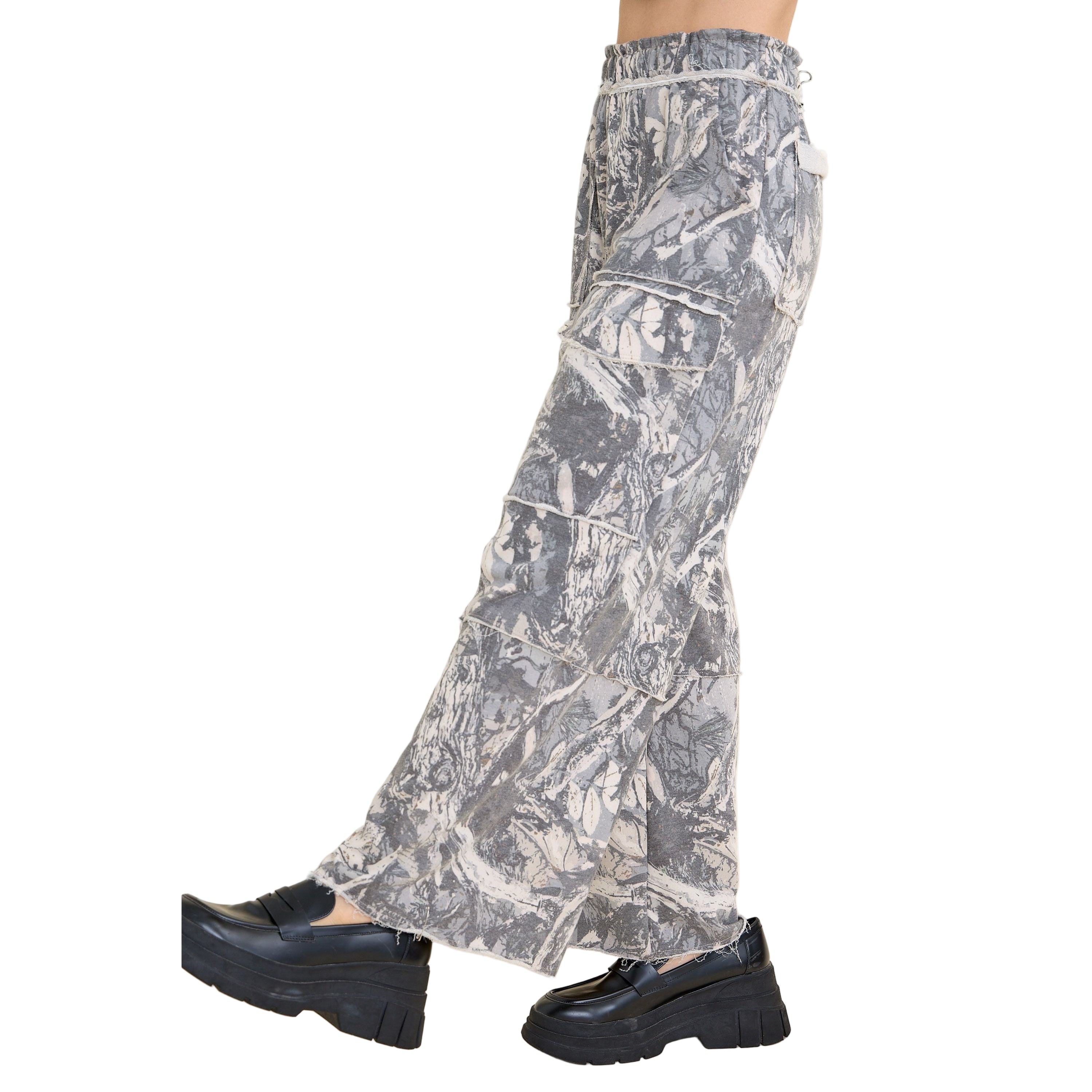 Women's Washed Tree Camo Cargo Pants HP5971P1