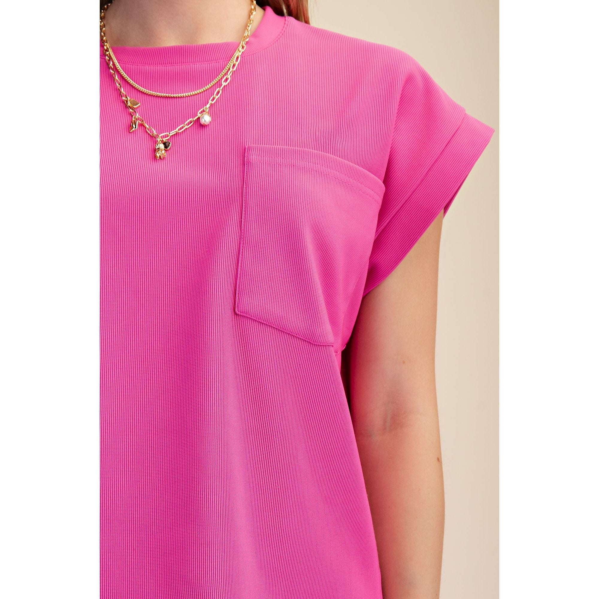 Women's Magenta Everyday Round Neck Short Sleeve Front Pocket Top T8131