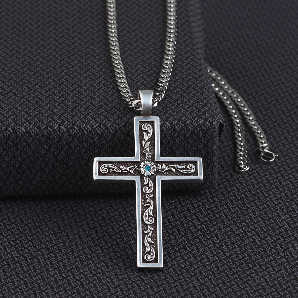Men's Twister Silver Chain with Silver Cross Pendant
